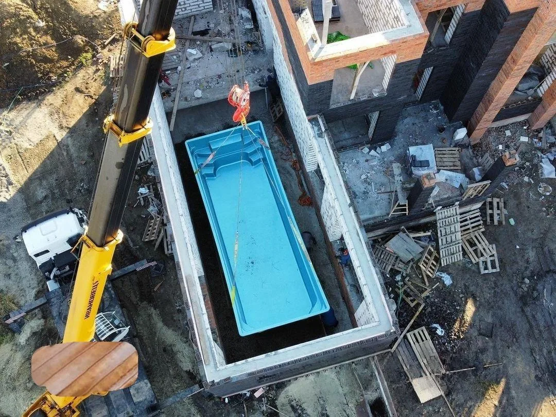 Laguna 9 — зона отдыха у бассейна в Балаково